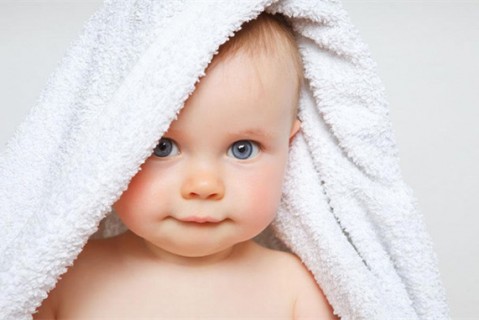 母乳喂养多久最好 母乳到2岁的兰州捐卵宝宝智商高吗